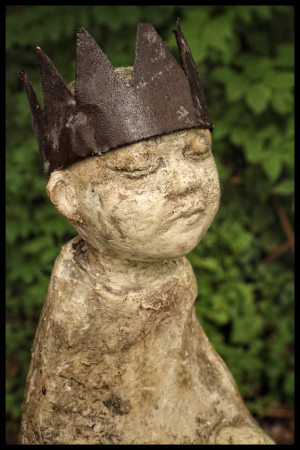 Mariek Vanbuel - Koningskind (Detail)(Ceramic)(Photo Nicole Kusters)